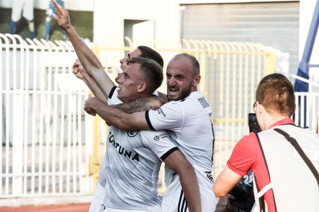 一张号码布，撬动大消费